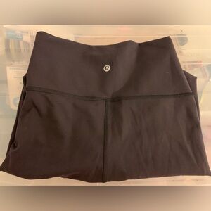 Lululemon leggings fits sz 12
